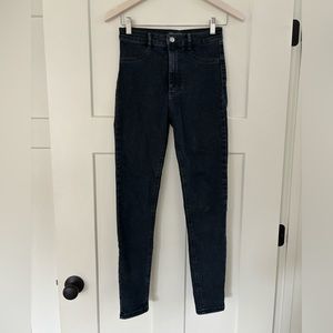 Zara Woman’s Jeans Size 6